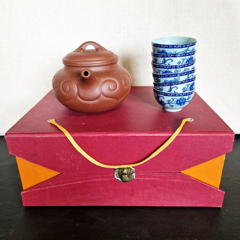 Chinese Red Clay Tea Ceremony Set - Yixing Zisha Teapot and Porcelain Cups with Vintage Gift Box
