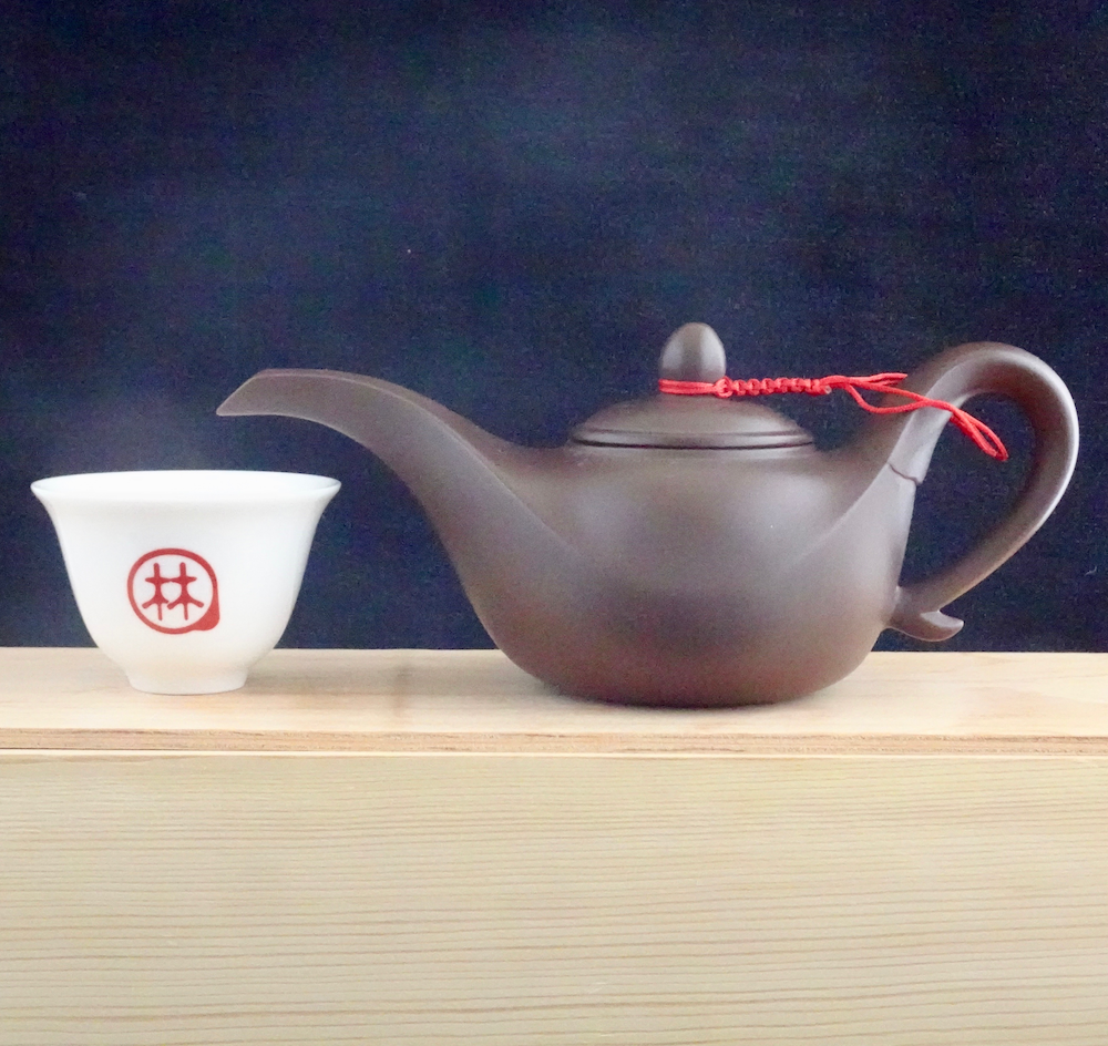 Aladdin's Lantern Teapot - two colours