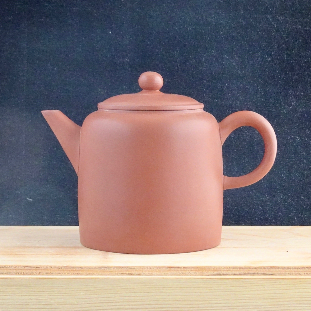 The Little Steam Kettle Teapot - two colours